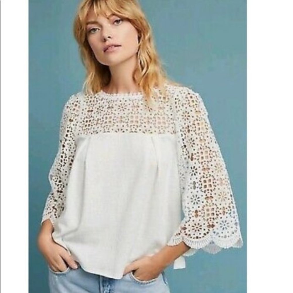 Anthropologie Eri + Ali Floral Crochet Blouse White XS Scalloped Flare Sleeves